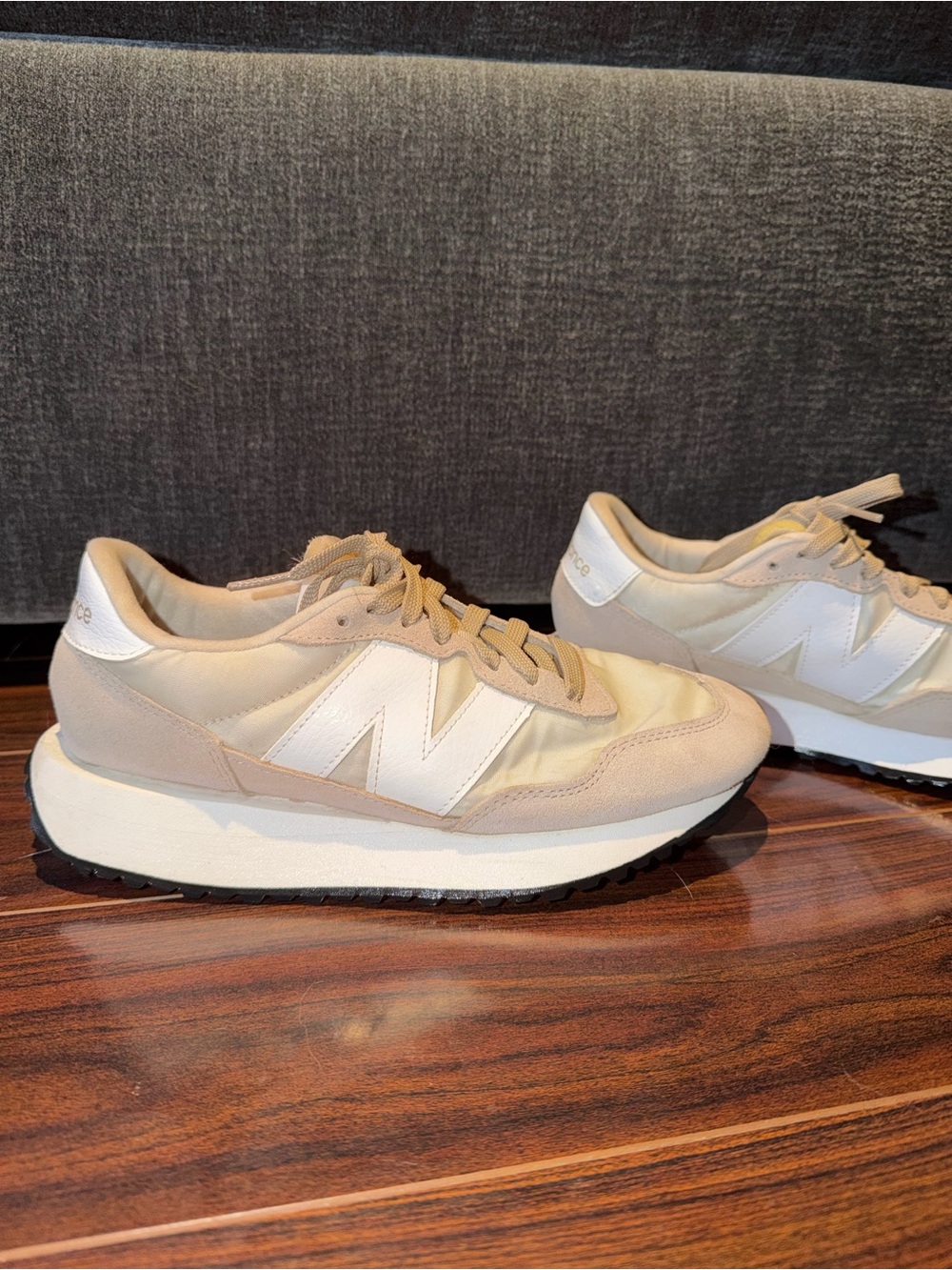 New Balance Women's 237